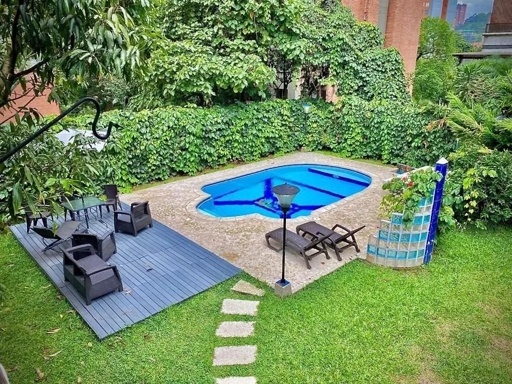 Luxury Villa In Provenza 메딜린 0*,
