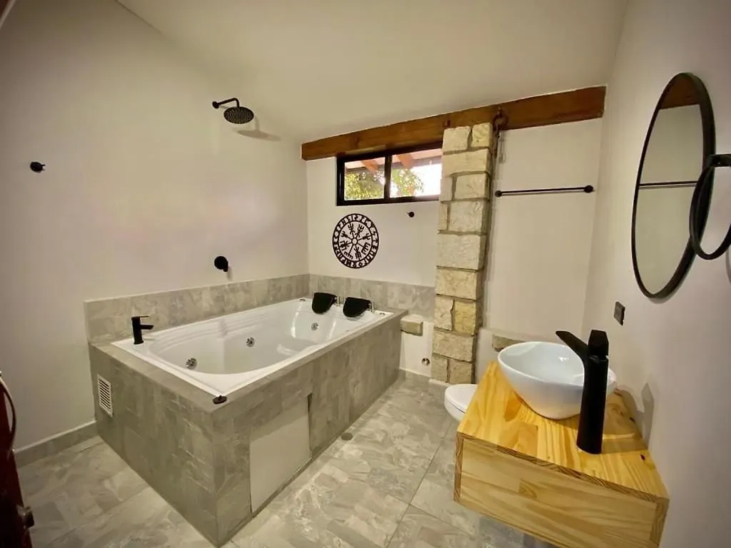 Luxury Villa In Provenza 메딜린 콜롬비아