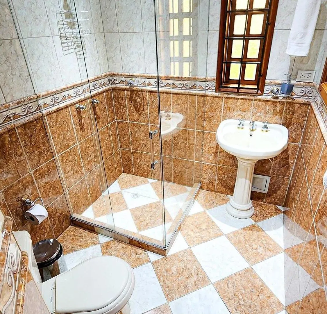 Luxury Villa In Provenza 메딜린