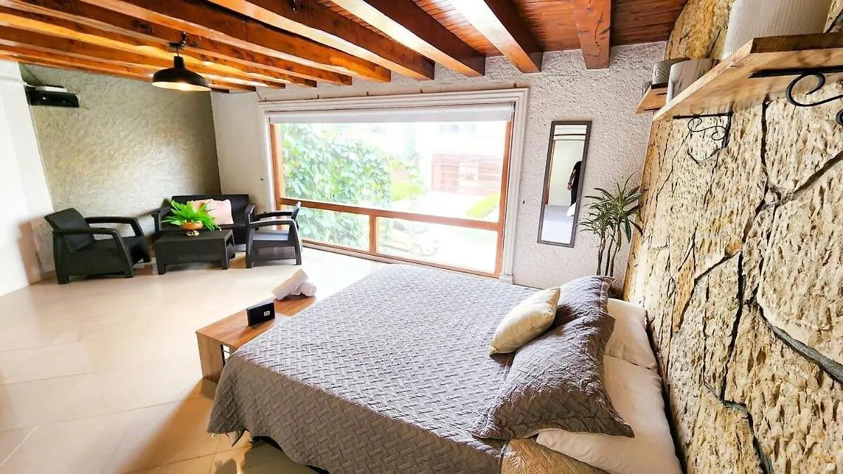 Luxury Villa In Provenza 메딜린 펜션