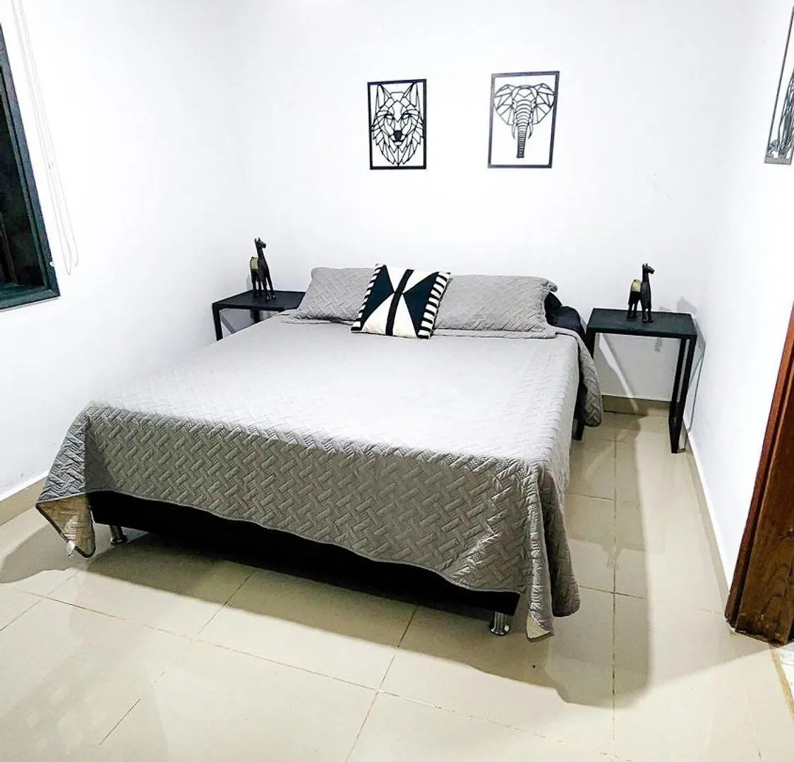 Luxury Villa In Provenza 메딜린